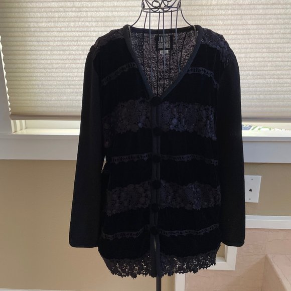 Lianne Barnes Black Velvet and Lace Long Cardigan - Picture 2 of 9